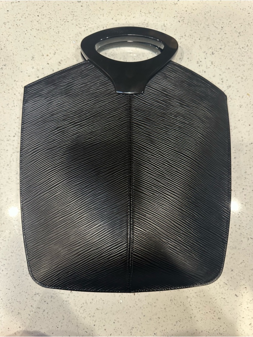 LOUIS VUITTON Noctambule Epi Leather
Tote Bag ion Black

•